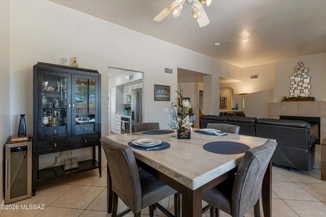 5555 N Crescent Ridge Drive, Tucson, AZ 85718