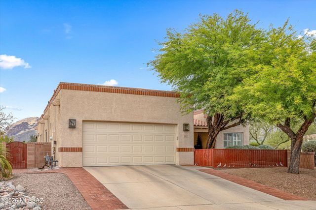 5555 N Crescent Ridge Drive, Tucson, AZ 85718