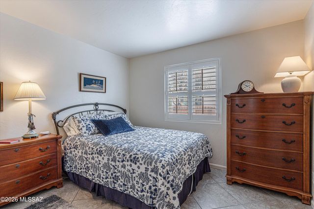 5555 N Crescent Ridge Drive, Tucson, AZ 85718