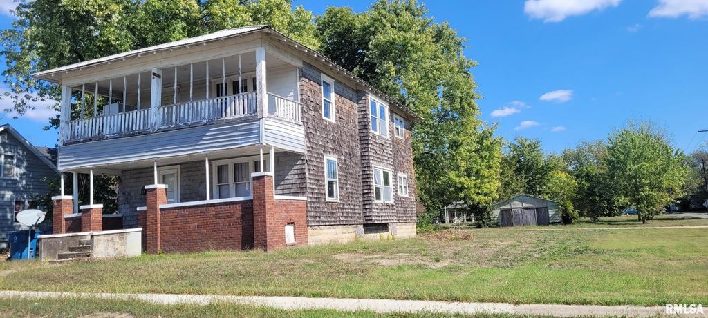 526 S 19TH Street, Mt Vernon, IL 62864