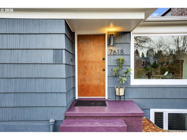 7618 Se CLAY St, Portland, OR 97215