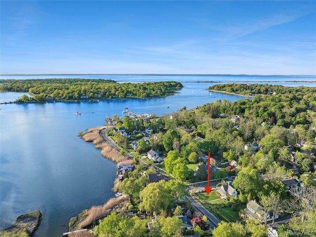 45 Shore Road, Setauket, NY 11733