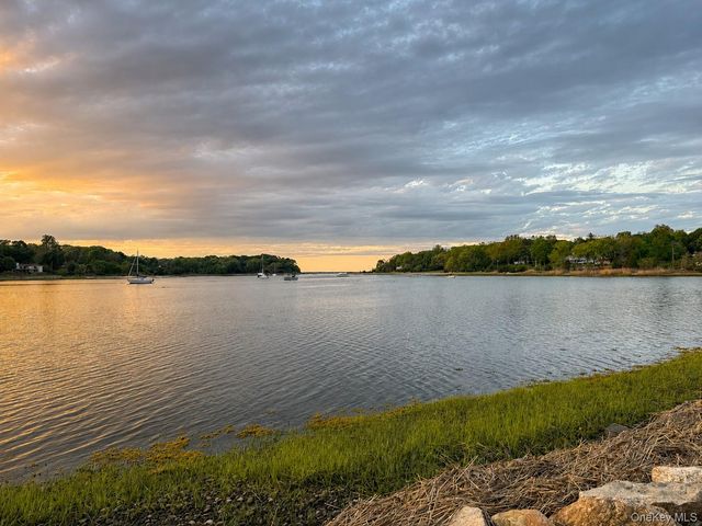 45 Shore Road, Setauket, NY 11733