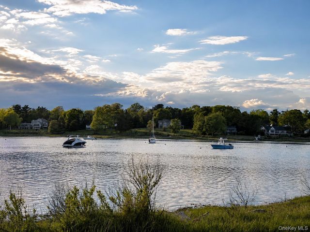 45 Shore Road, Setauket, NY 11733