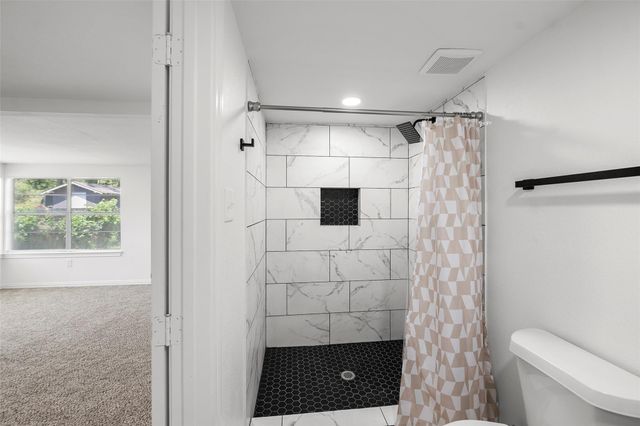 7817 Woodlyn Road, Houston, TX 77028