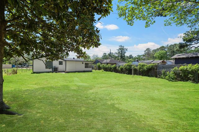 7817 Woodlyn Road, Houston, TX 77028