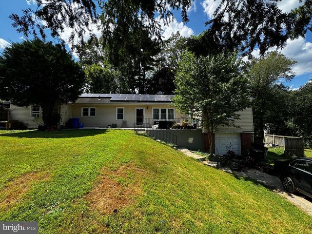 2 PIPING ROCK DR, Silver Spring, MD 20905