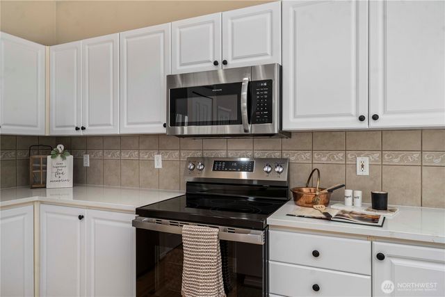 27345 245th Avenue SE, Maple Valley, WA 98038