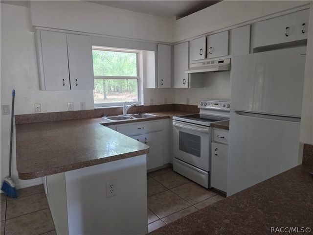 1471 E St James Loop, Inverness, FL 34453