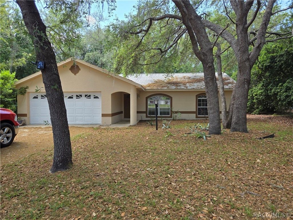 1471 E St James Loop, Inverness, FL 34453