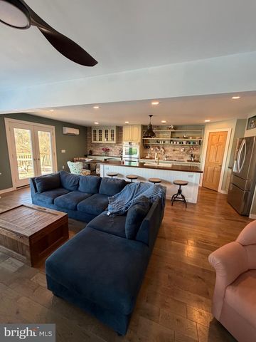 101 BEACHSIDE DR, Stevensville, MD 21666