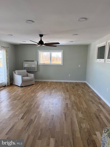 101 BEACHSIDE DR, Stevensville, MD 21666