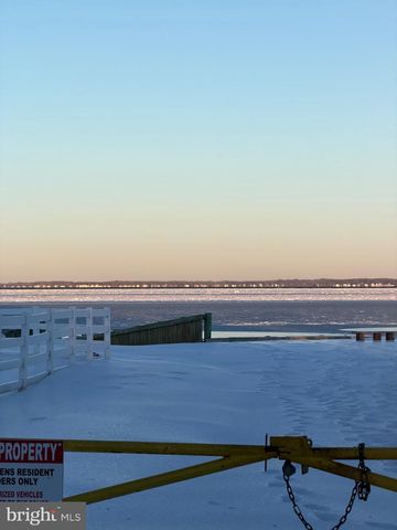 101 BEACHSIDE DR, Stevensville, MD 21666