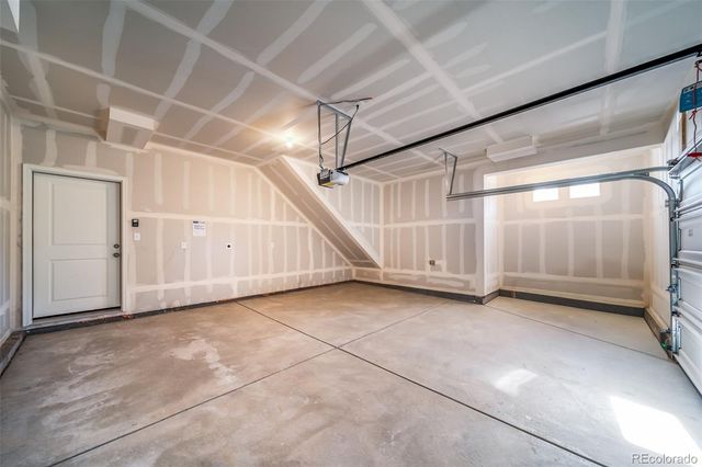 46573 Sunflower Lane, Bennett, CO 80102