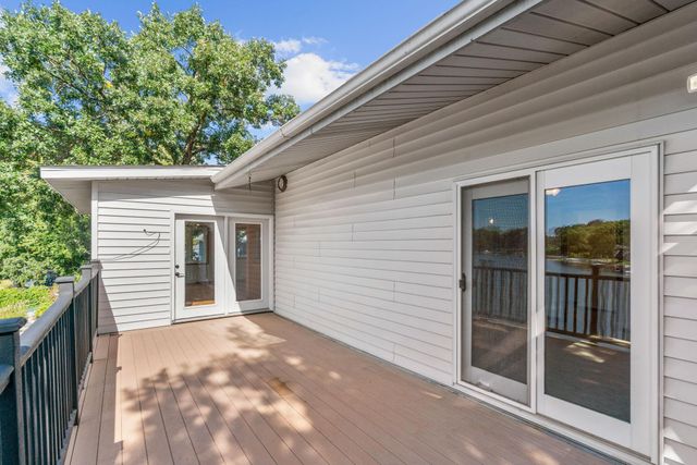 14858 Oakland Beach Avenue SE, Prior Lake, MN 55372