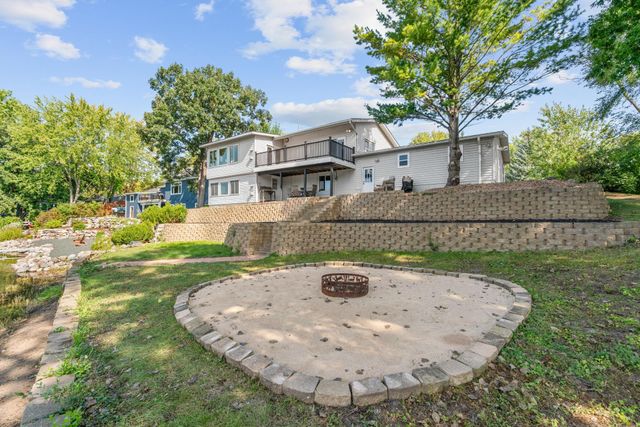 14858 Oakland Beach Avenue SE, Prior Lake, MN 55372