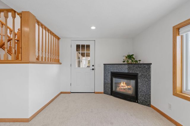 14858 Oakland Beach Avenue SE, Prior Lake, MN 55372