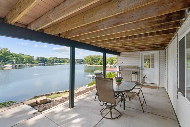 14858 Oakland Beach Avenue SE, Prior Lake, MN 55372