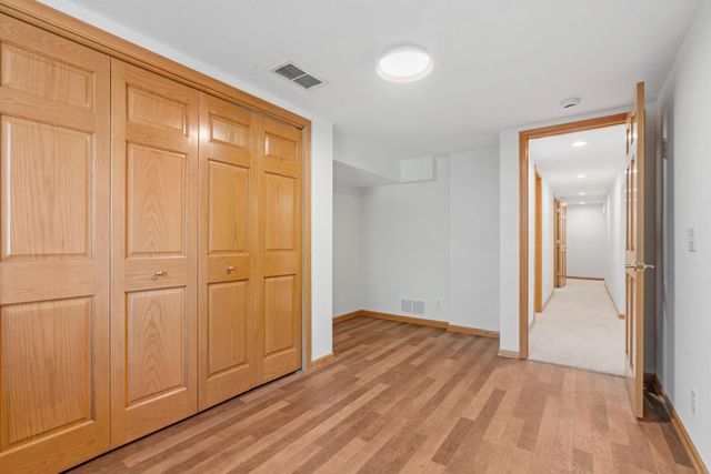 14858 Oakland Beach Avenue SE, Prior Lake, MN 55372