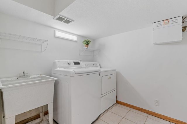 14858 Oakland Beach Avenue SE, Prior Lake, MN 55372