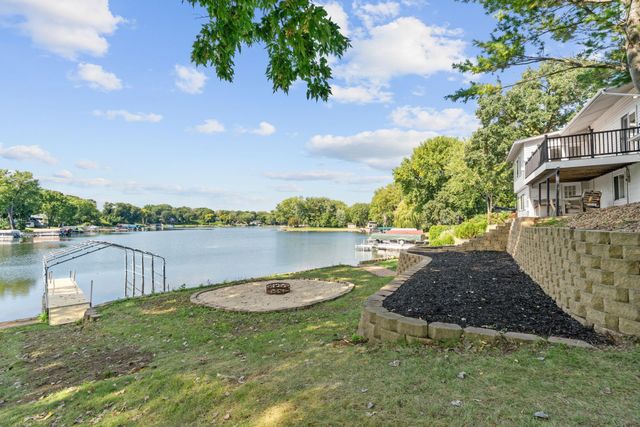 14858 Oakland Beach Avenue SE, Prior Lake, MN 55372