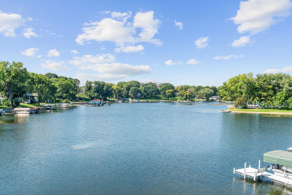 14858 Oakland Beach Avenue SE, Prior Lake, MN 55372