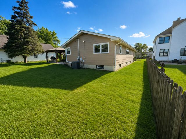 629 S Edson Avenue, Lombard, IL 60148