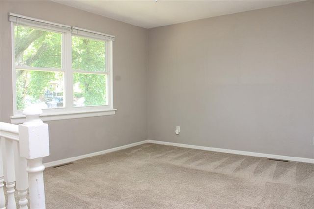 5411 E 100th Street, Kansas City, MO 64137