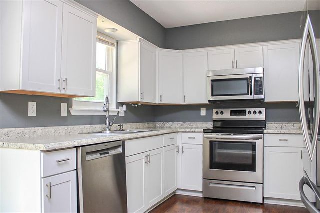 5411 E 100th Street, Kansas City, MO 64137