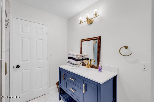 152 Holiday Avenue, Pass Christian, MS 39571