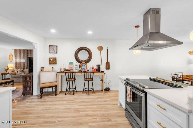 152 Holiday Avenue, Pass Christian, MS 39571