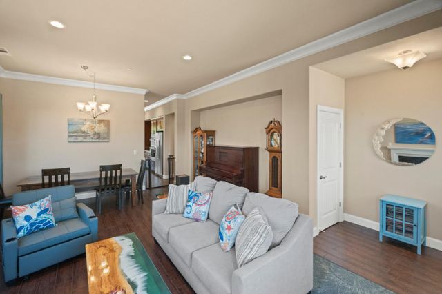 1400 Sawtooth Drive, Hollister, CA 95023