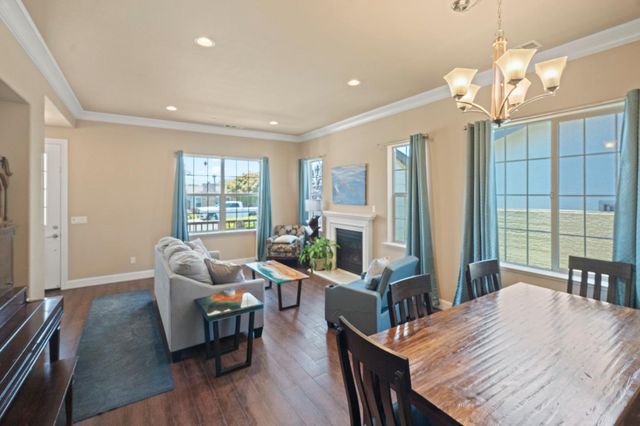 1400 Sawtooth Drive, Hollister, CA 95023