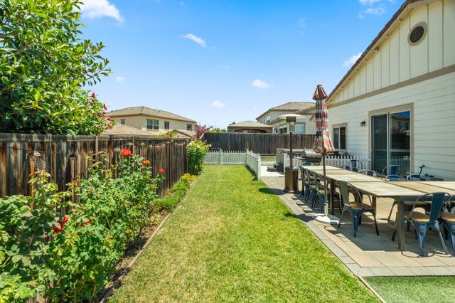 1400 Sawtooth Drive, Hollister, CA 95023