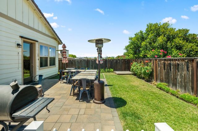 1400 Sawtooth Drive, Hollister, CA 95023