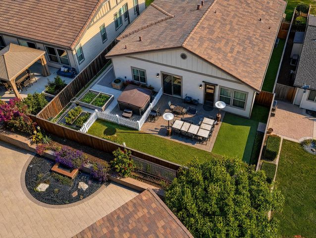 1400 Sawtooth Drive, Hollister, CA 95023