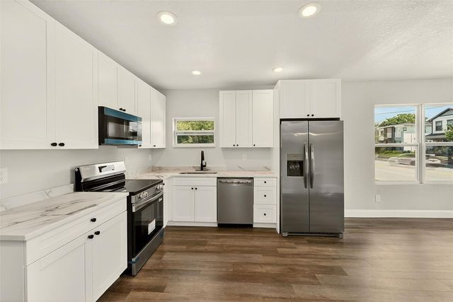 206 N MACDILL AVENUE, Tampa, FL 33609