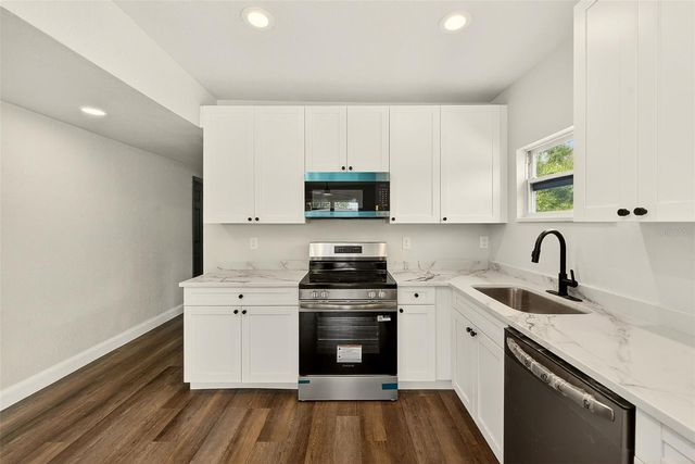 206 N MACDILL AVENUE, Tampa, FL 33609