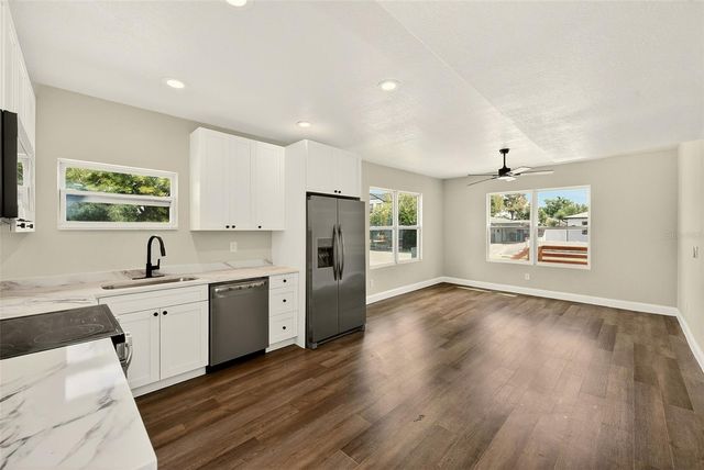 206 N MACDILL AVENUE, Tampa, FL 33609