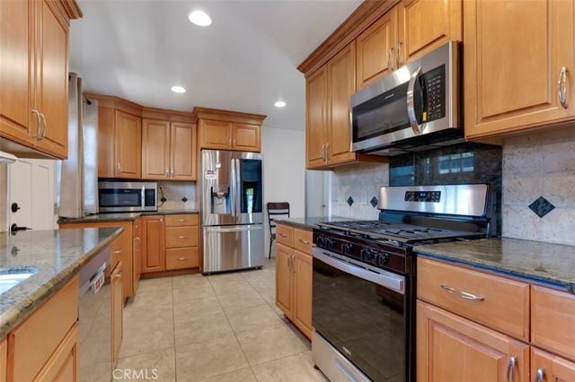 18027 Hatton Street, Reseda, CA 91335