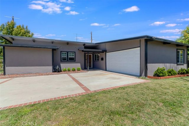 18027 Hatton Street, Reseda, CA 91335
