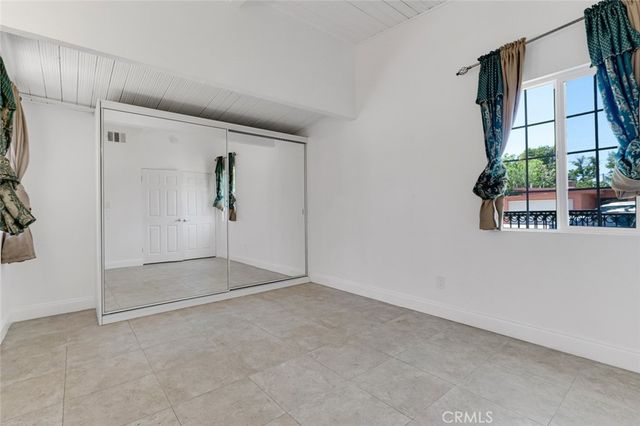 18027 Hatton Street, Reseda, CA 91335