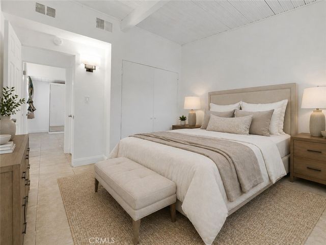 18027 Hatton Street, Reseda, CA 91335