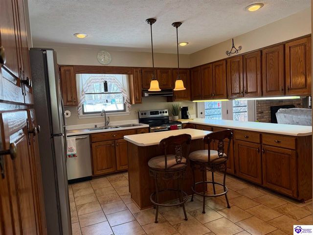 320 Forest Trace, Radcliff, KY 40160