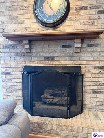 320 Forest Trace, Radcliff, KY 40160