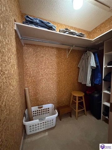 320 Forest Trace, Radcliff, KY 40160