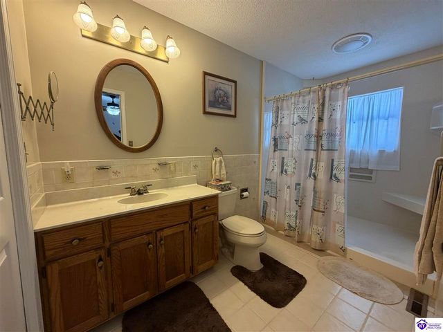 320 Forest Trace, Radcliff, KY 40160