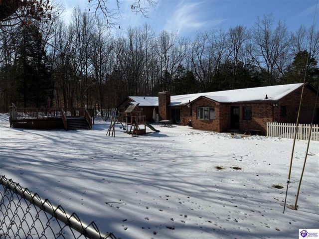 320 Forest Trace, Radcliff, KY 40160