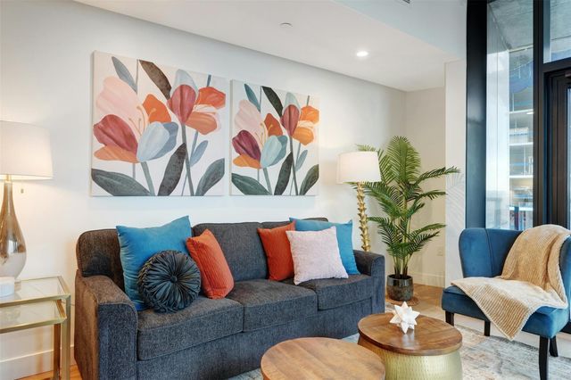 70 Rainey ST 1807, Austin, TX 78701