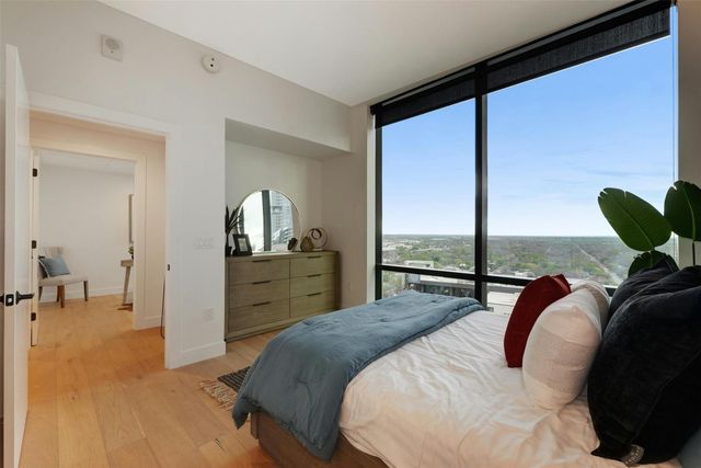 70 Rainey ST 1807, Austin, TX 78701
